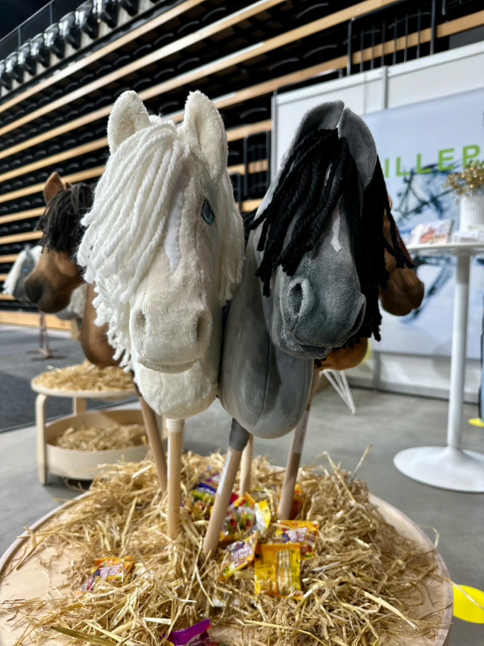 Cuddly "Tortie" hl.Beige Gr.S & Realistic Grauer Gr.S